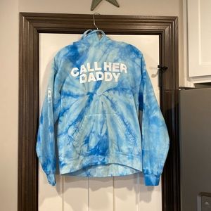 Call her daddy, hooded sweatshirt in tie-dye blue, size medium